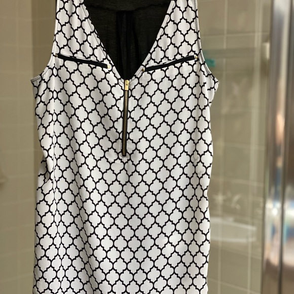 NWOT EXPRESS TOP - Picture 4 of 5